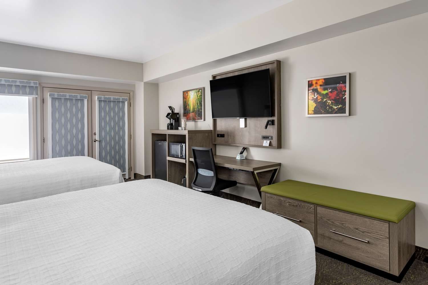 Two Queen Standard Room work desk area